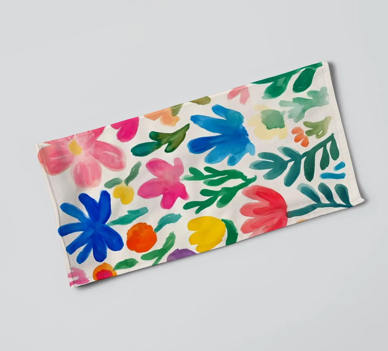 Fiori estivi astratti e colorati asciugamano da bagno da IamHomeStudio
