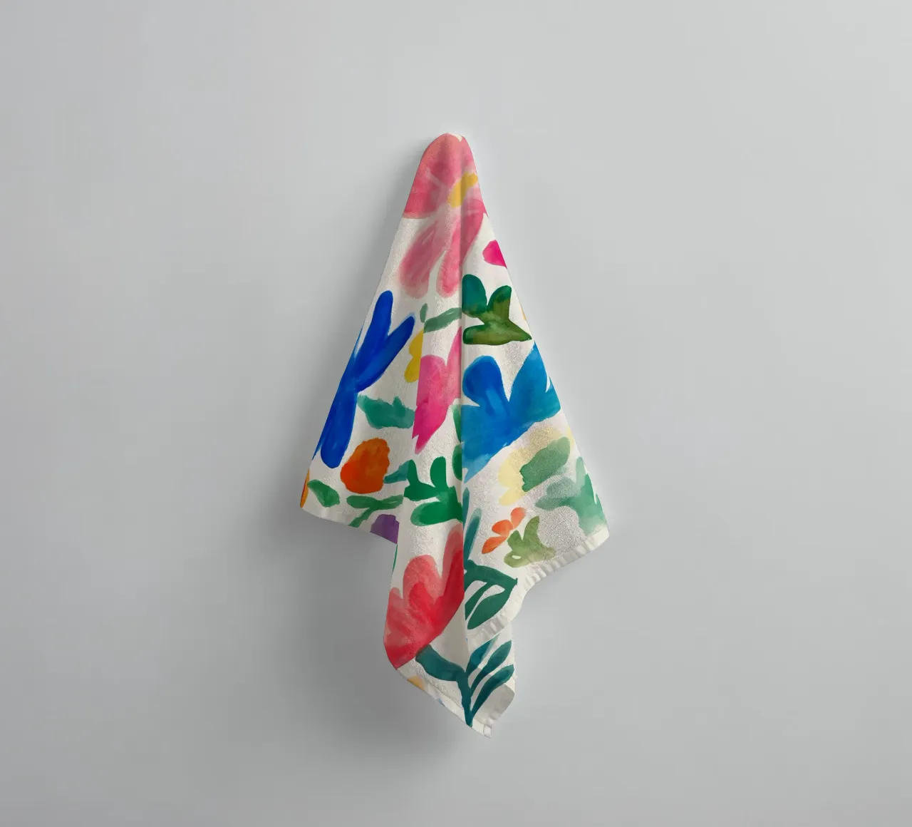 Fiori estivi astratti e colorati asciugamano da bagno da IamHomeStudio
