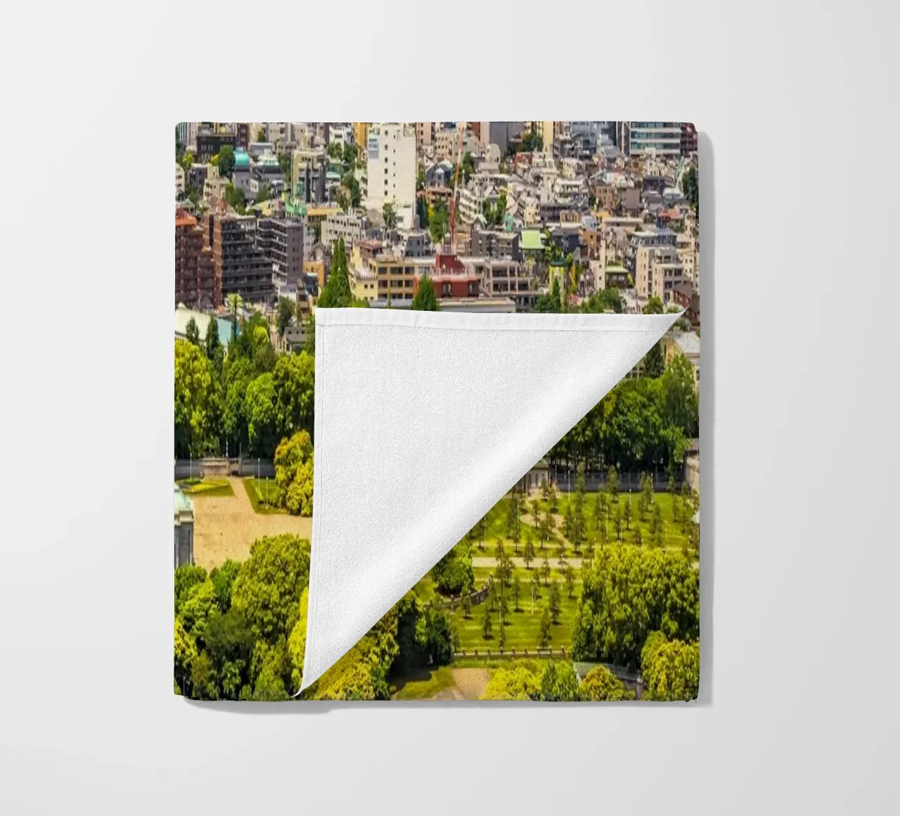 TOKIO 34 strandhanddoek van Tom Uhlenberg