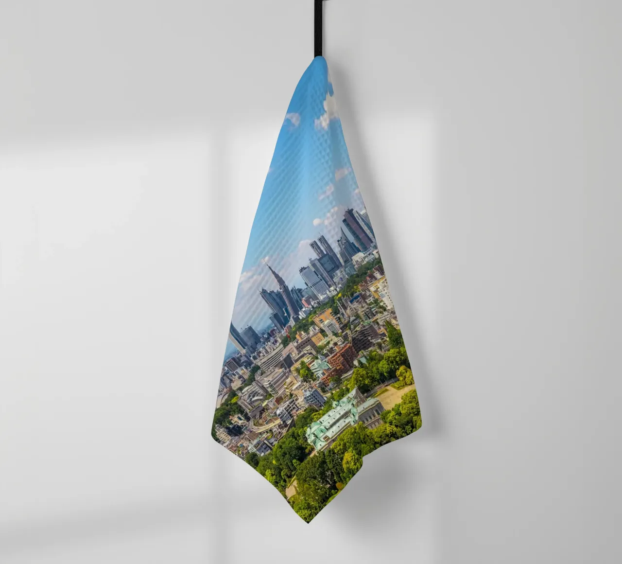 TOKIO 34 Geschirrtuch von Tom Uhlenberg