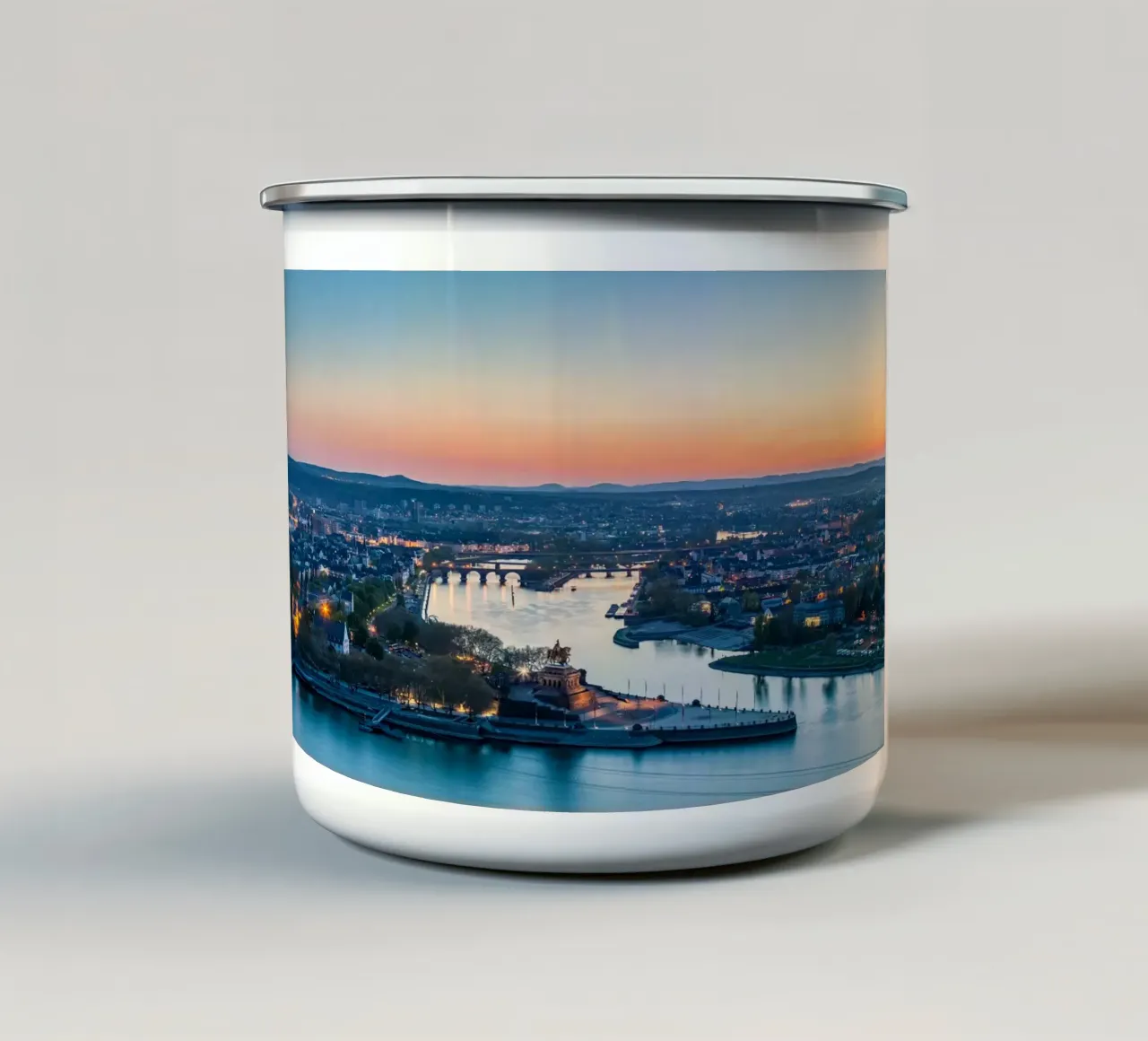 KOBLENZ 01 tazza in smalto da Tom Uhlenberg