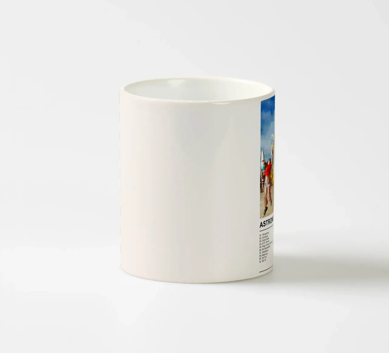 Astroworld tazza in ceramica da Booth Jordan