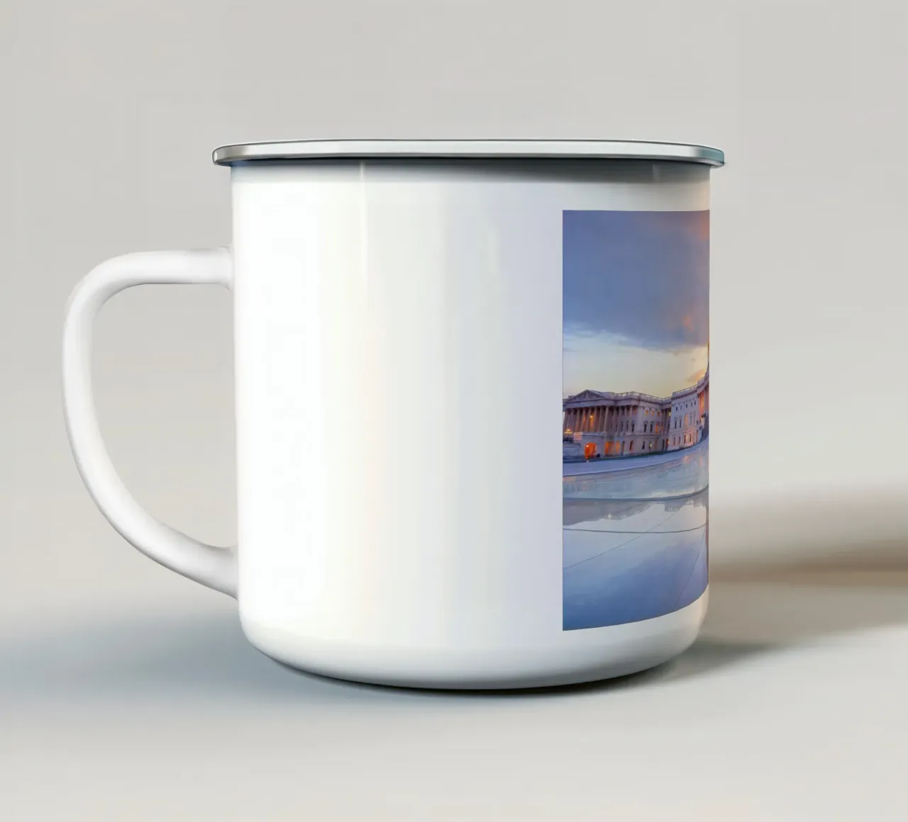 Riflesso del Campidoglio all'alba, Washington, D.C., USA tazza in smalto da Wanderlust Vibes