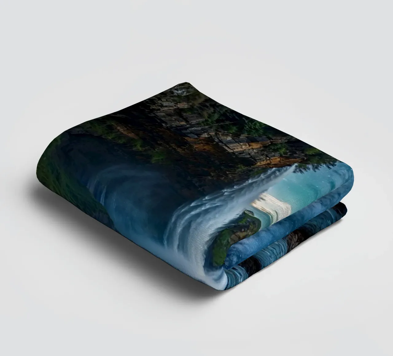 Superbe cascade sous un ciel étoilé serviette de bain de LM2KONE