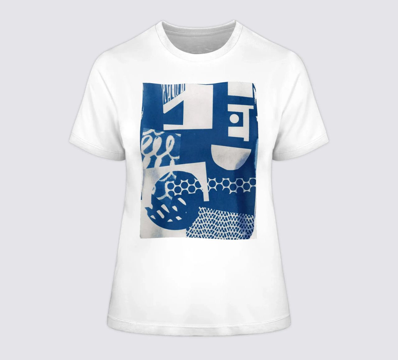 Cianotipia geometrica II t-shirt da donna da Kim Hubball Studio