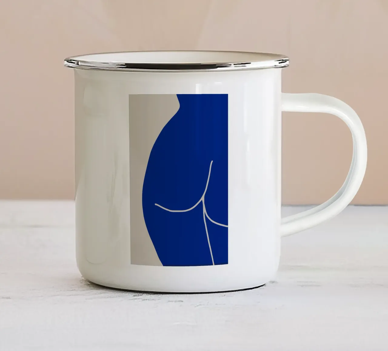 Sconveniente tazza in smalto da Little Dean