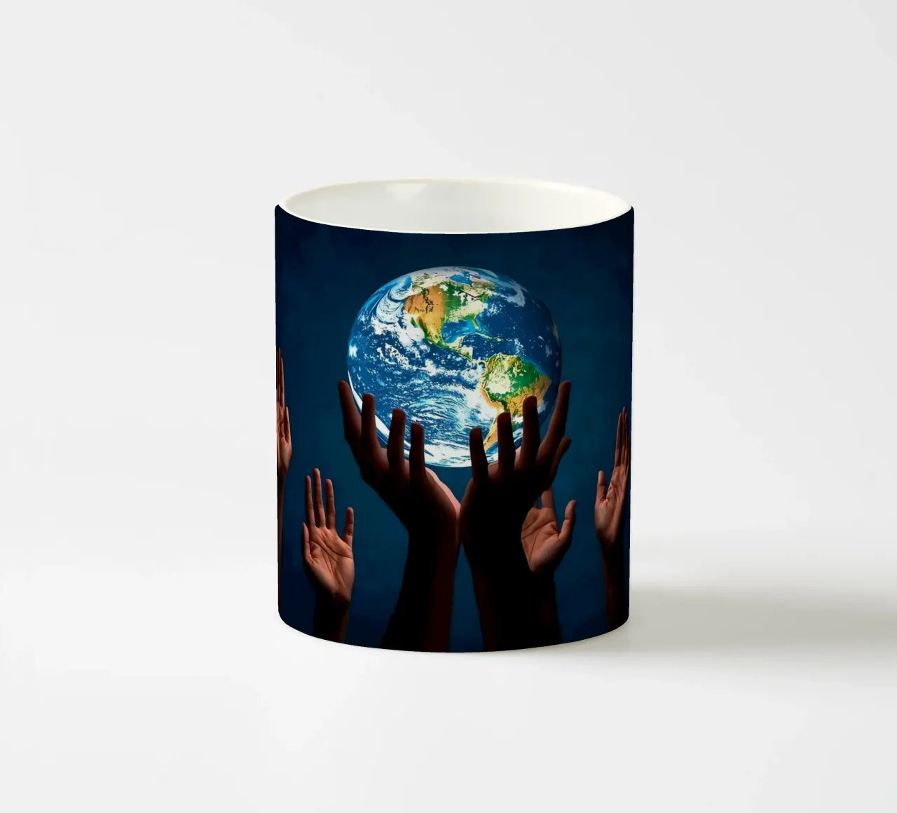 Insieme tazza in ceramica da Massimo Frascogna