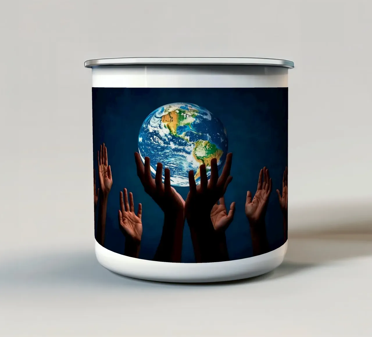 Insieme tazza in smalto da Massimo Frascogna