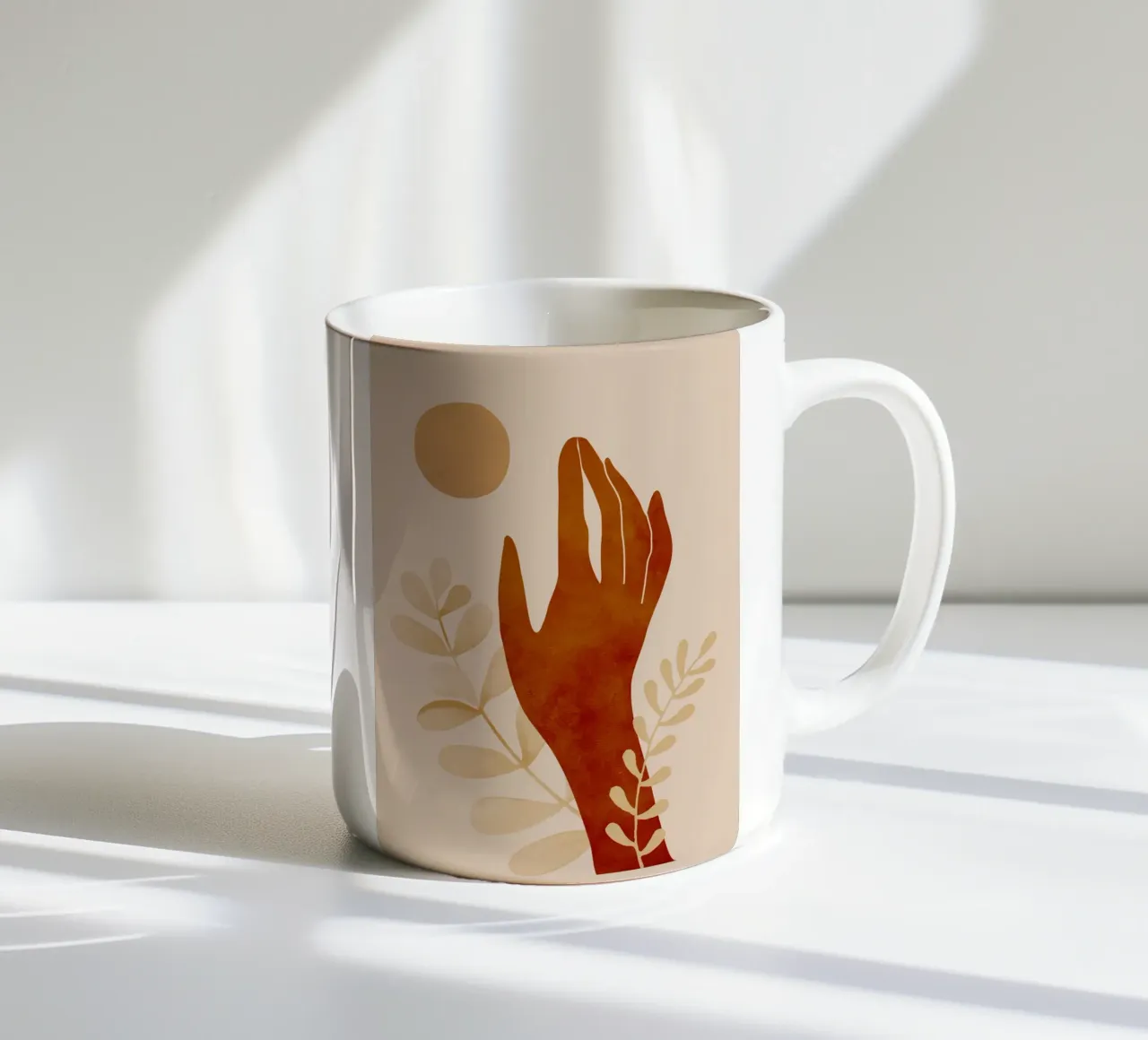 Mano e sole tazza in ceramica da ThingDesign