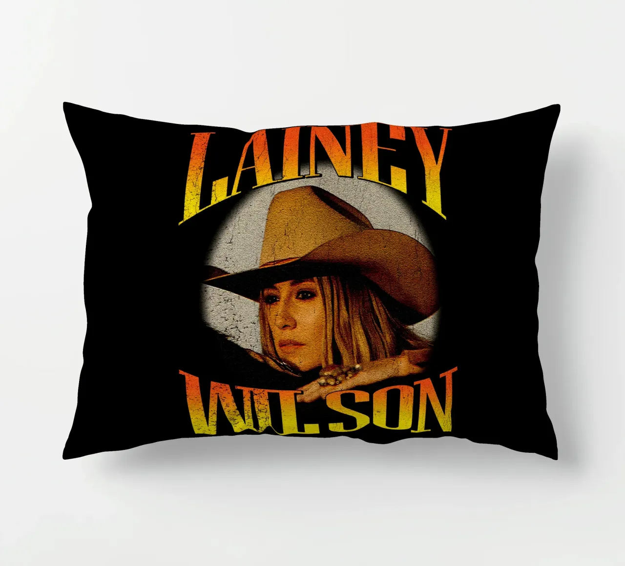 Lainey Wilson - Cavalli Buoni Classico cuscino da igoshartwrks