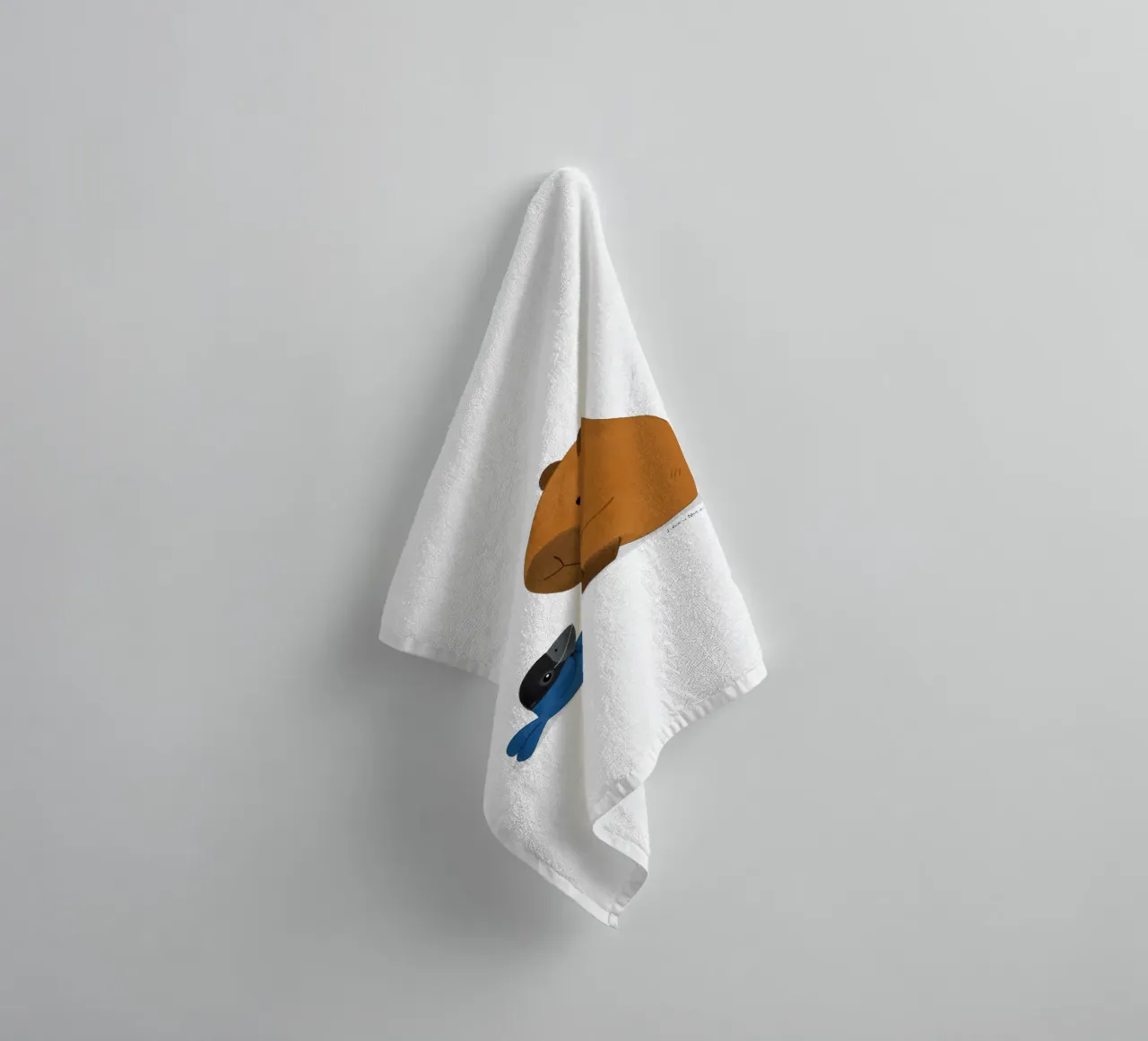 Capybara and Bird talking towel by julianamotzko