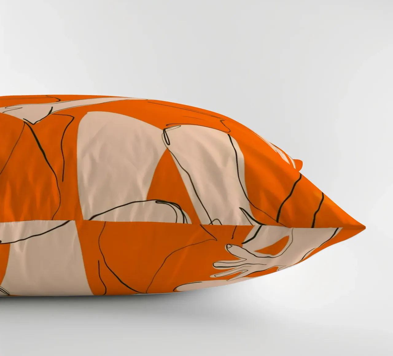 Ballare in arancione cuscino da ThingDesign
