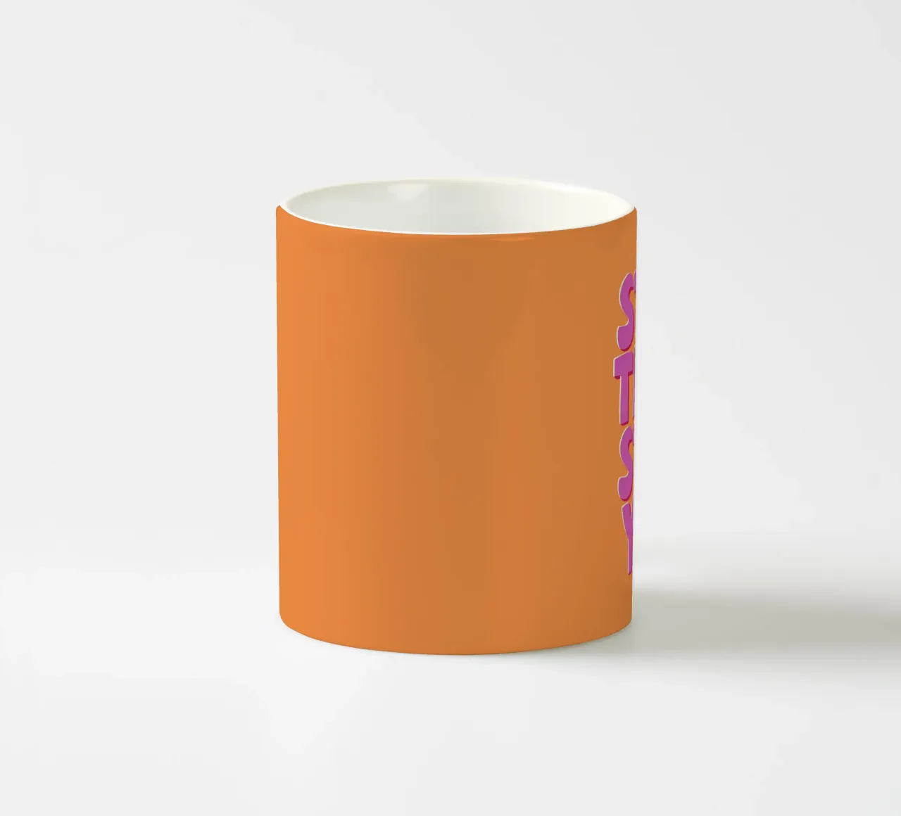 Stay True Stay You - Poster tipografico in grassetto tazza in ceramica da KidzStudio