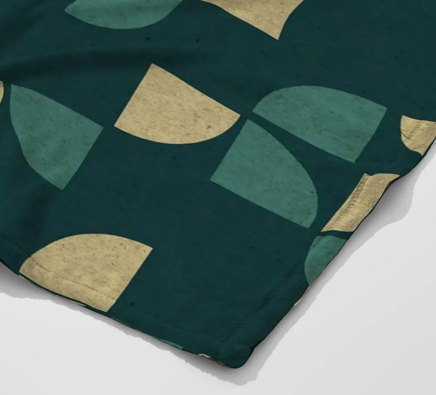 Geometrisches Muster Fleecedecke von Kim Hubball Studio