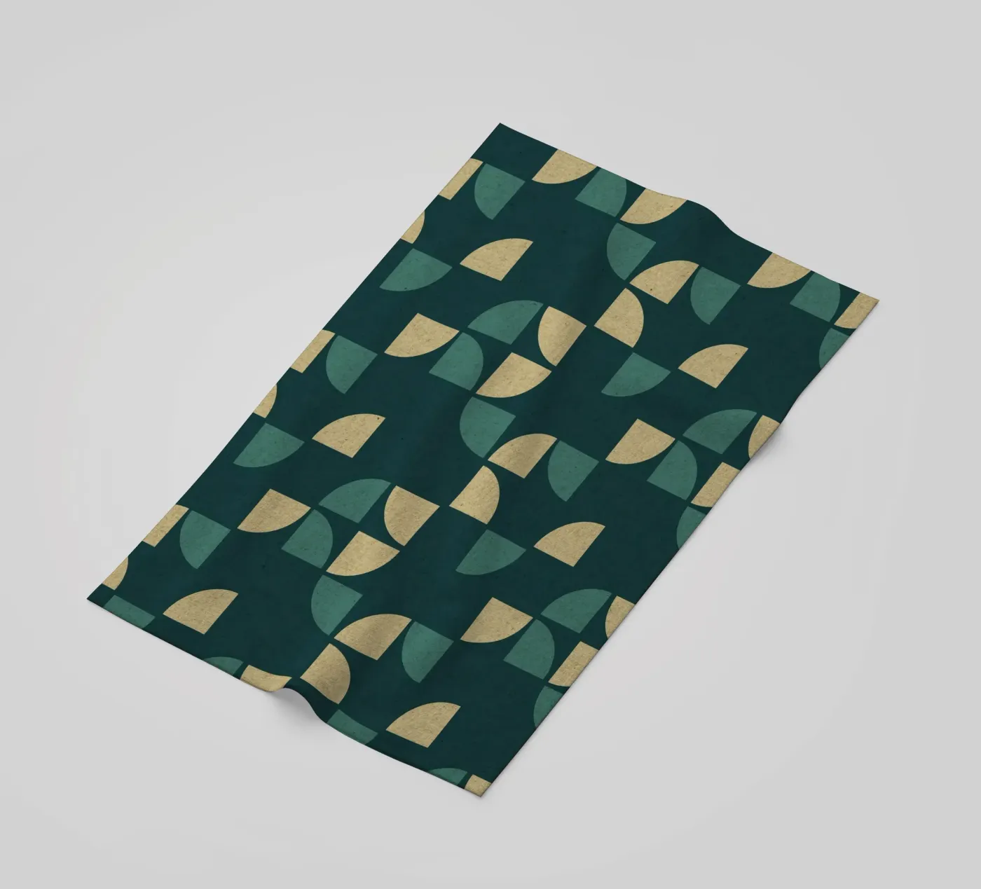 Geometrisch patroon strandhanddoek van Kim Hubball Studio