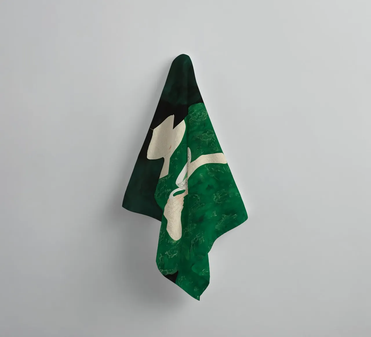 Smaragdgroene abstracte vrouw badhanddoek van IamHomeStudio