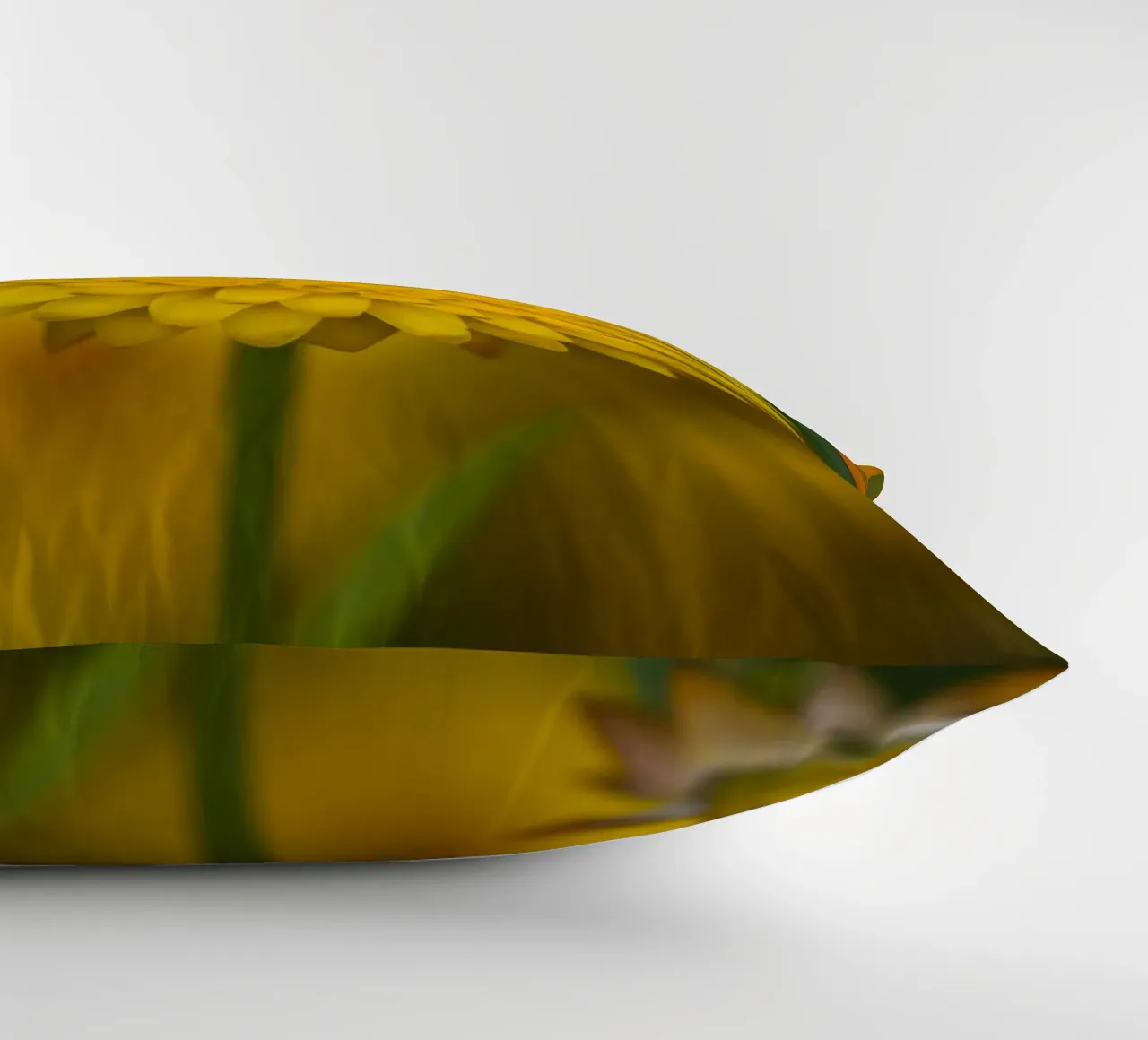 Sole del raccolto cuscino da Curious Collections by Marielle Leenders