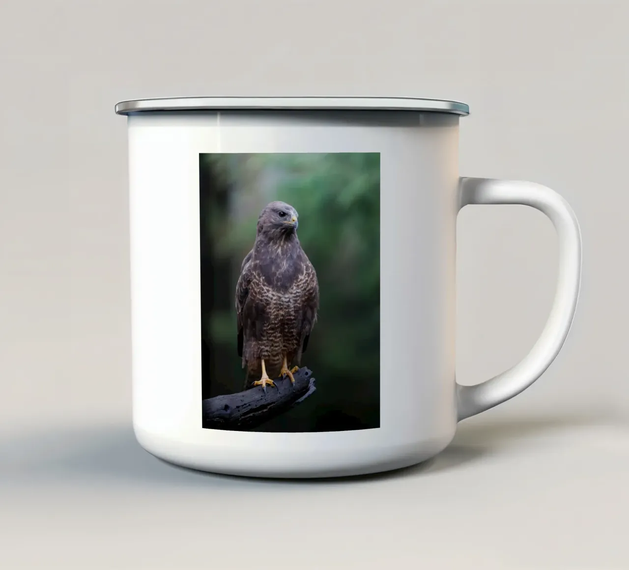 Buse variable mug en émail de Tom's Wildlife