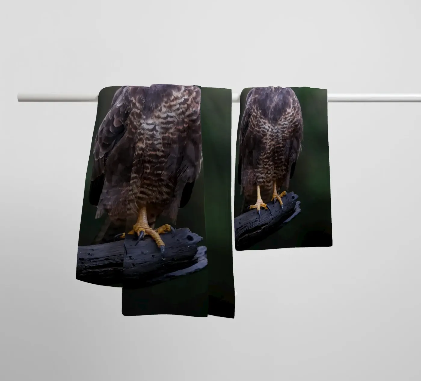 Buizerd badhanddoek van Tom's Wildlife