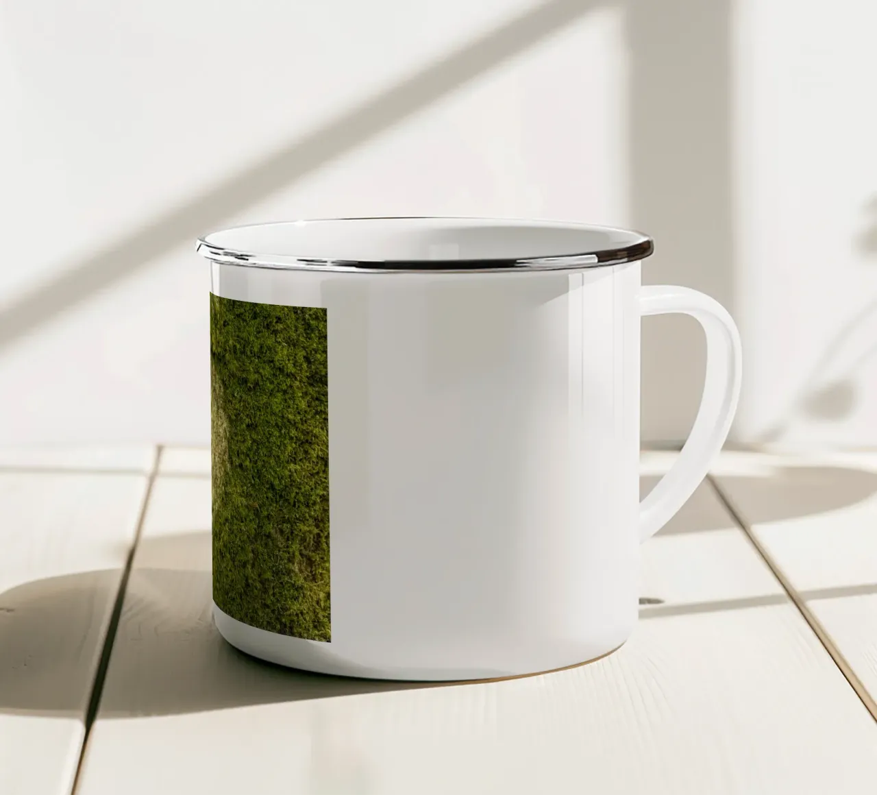 Amore muschiato tazza in smalto da Curious Collections by Marielle Leenders