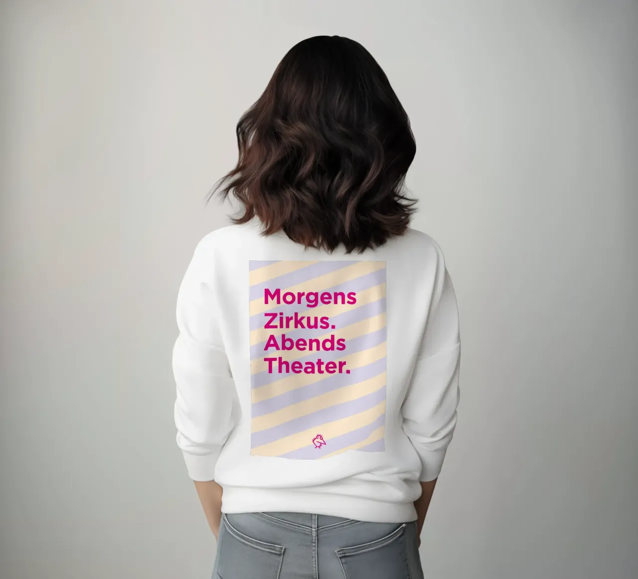 Morgens Zirkus. Abends Theater. Sweatshirt von Art Fart