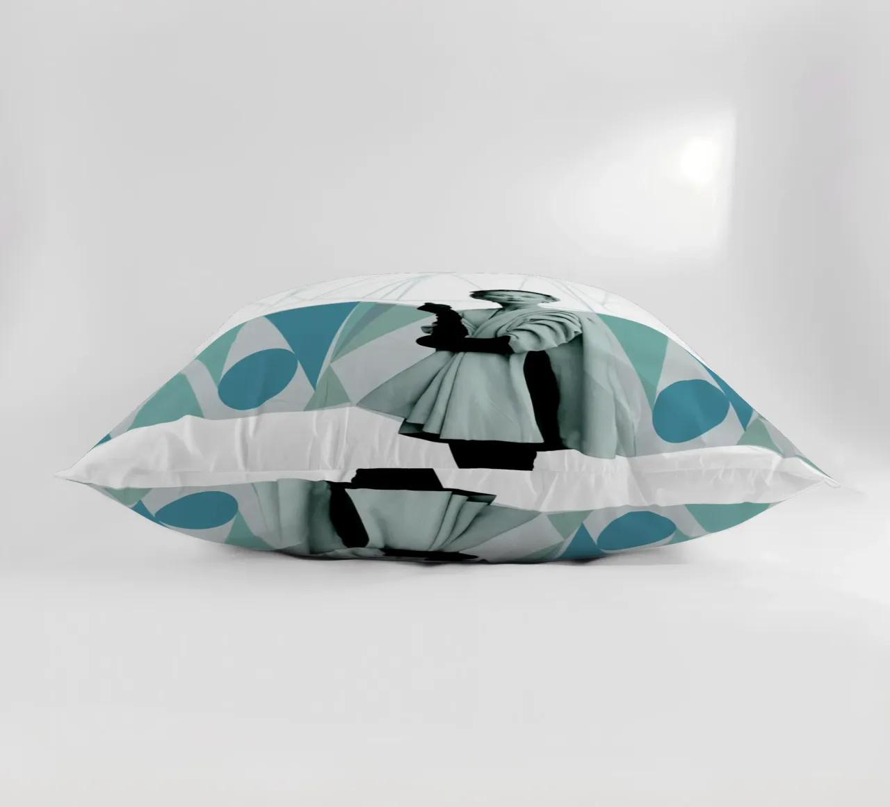 Fashion and Geometry 14 cuscino da DesmondBates