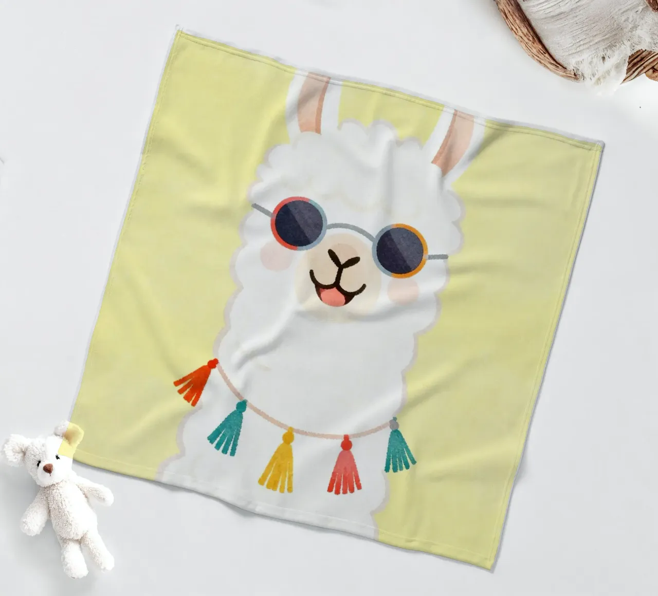 Cool Llama with Sunglasses coperta in pile da Attaboy Dsgn
