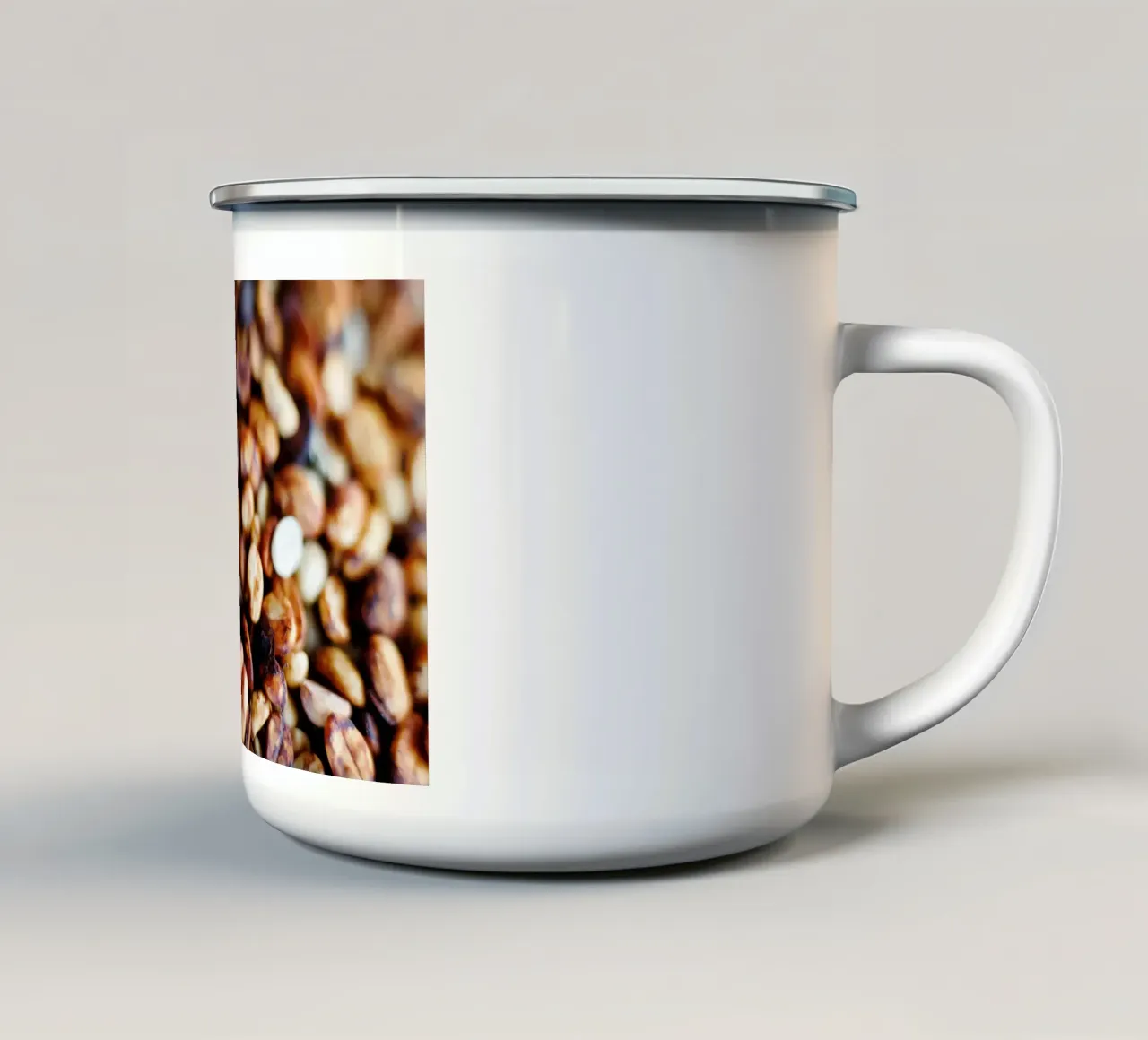 Chicchi di caffè dalla Costa Rica tazza in smalto da Simon Koy