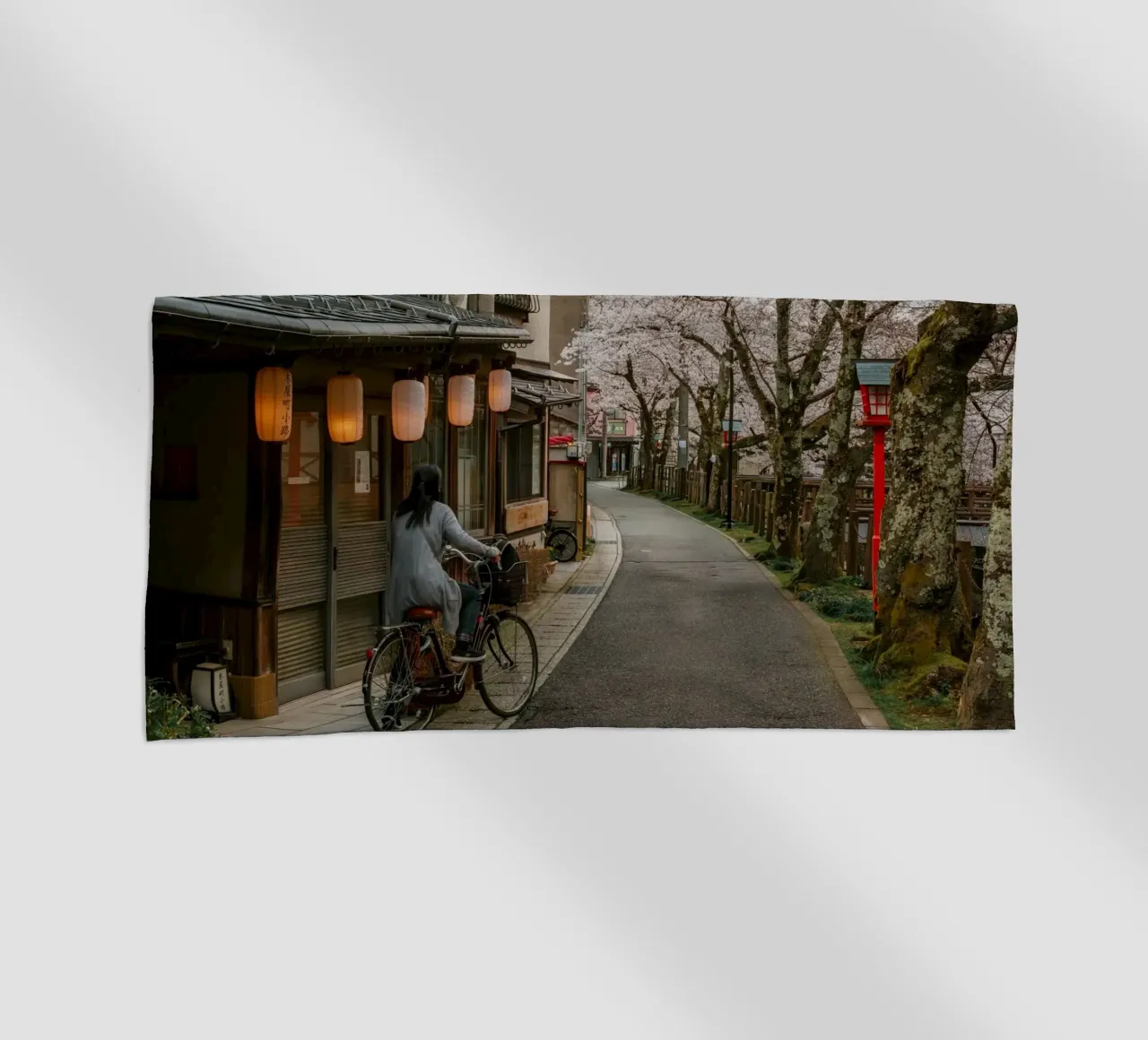 Kinosaki Onsen Fiori di ciliegio, Giappone telo mare da Marcel Bisig