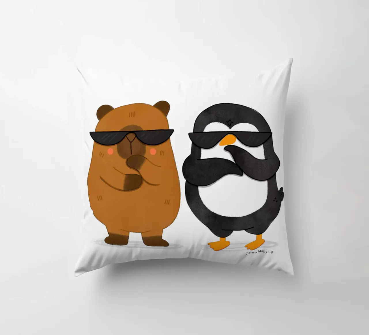 Capibara e pinguino - Best Bros cuscino da julianamotzko