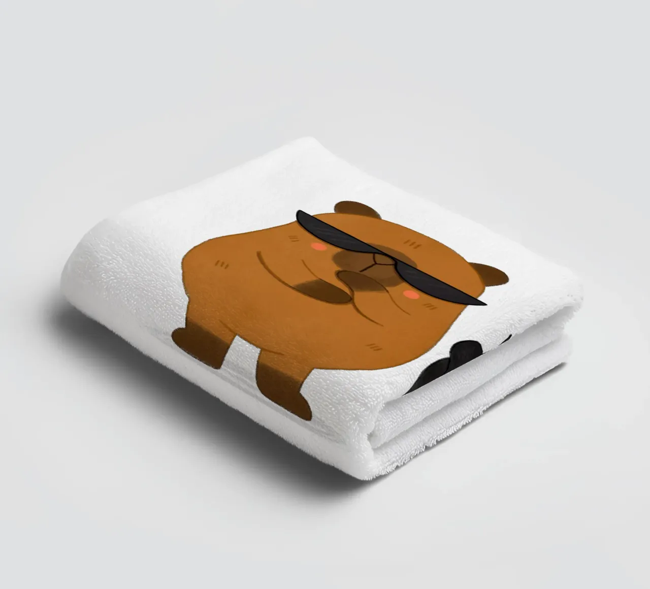 Capibara e pinguino - Best Bros asciugamano da bagno da julianamotzko