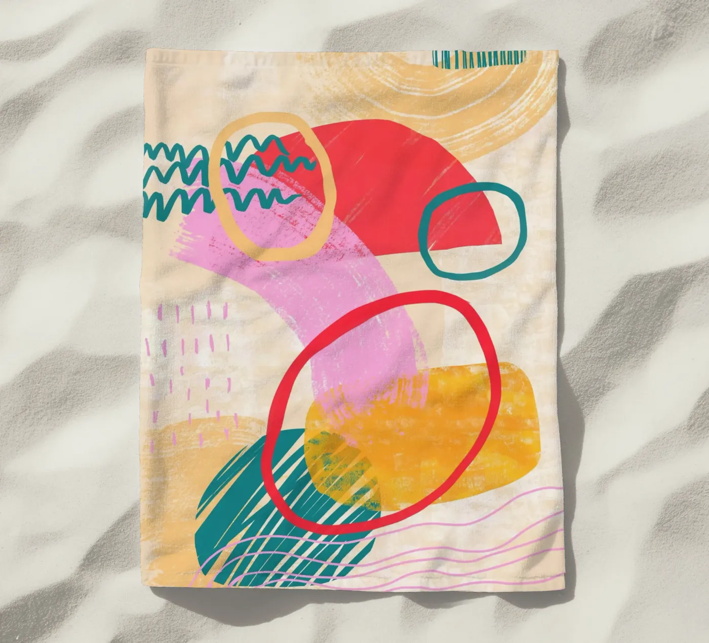 Warm Shapes serviette de plage de Kim Hubball Studio