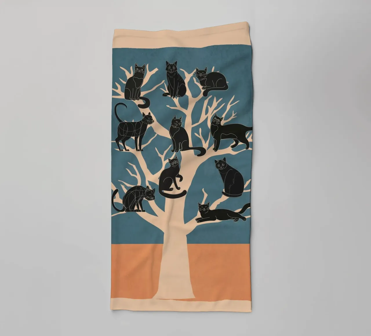 Black Cats in a Tree Handtuch von Nadjaa