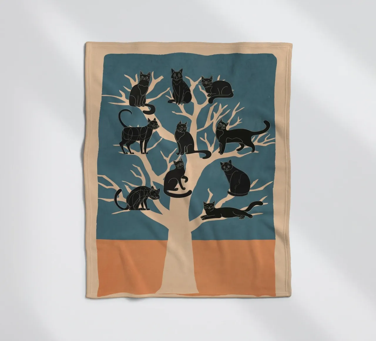 Black Cats in a Tree coperta in pile da Nadjaa
