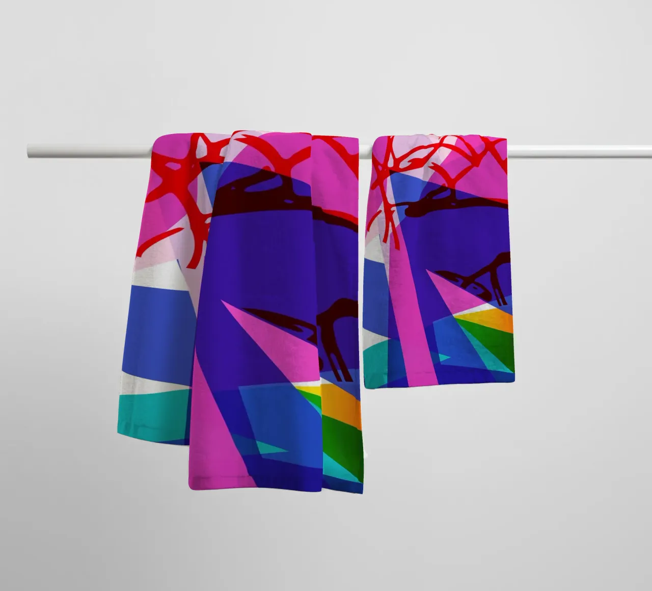 Gioco di colori geometrici II asciugamano da bagno da Kim Hubball Studio