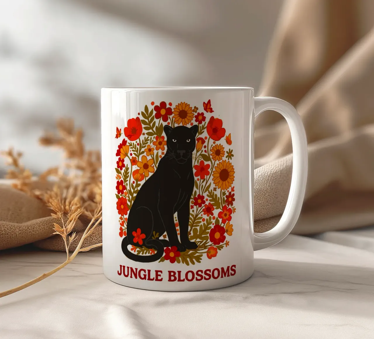 Pantera Nera e fiori botanici della giungla tazza in ceramica da LM2KONE