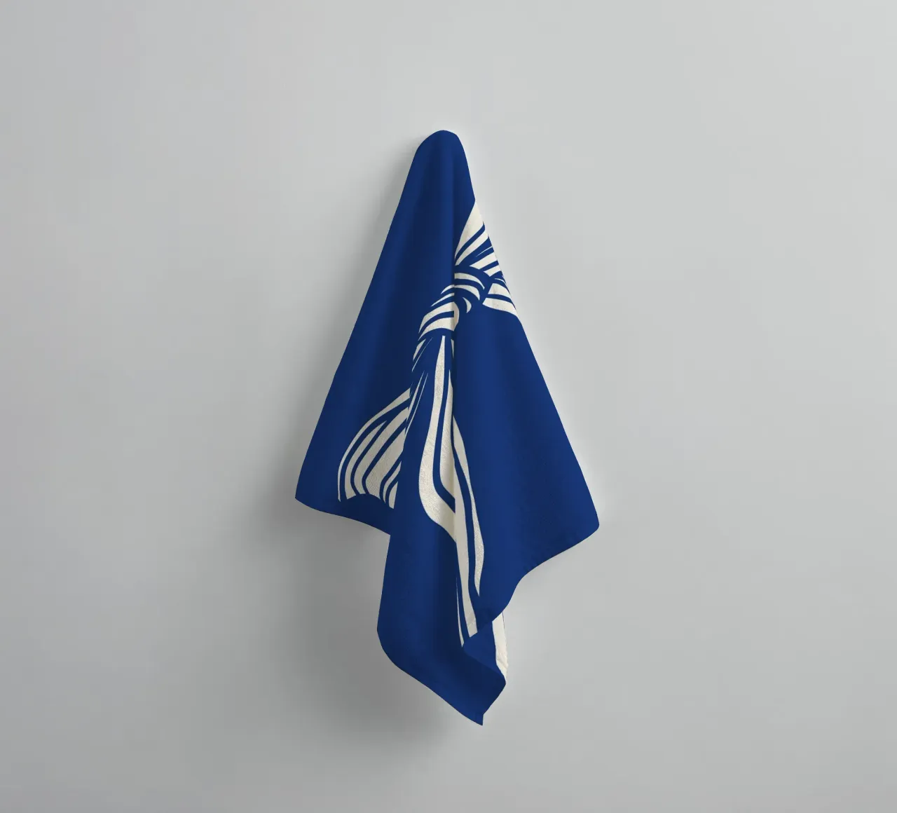 White Bow on Blue asciugamano da bagno da TijanaArtStudio88