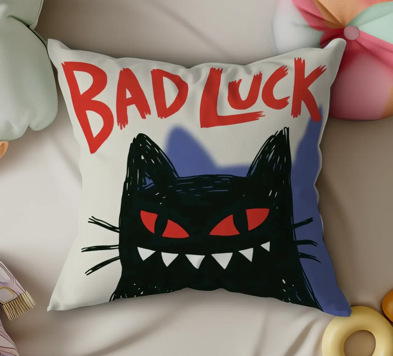 Bad Luck Cat - Umorismo nero e stile grafico cuscino da Plain Thoughts
