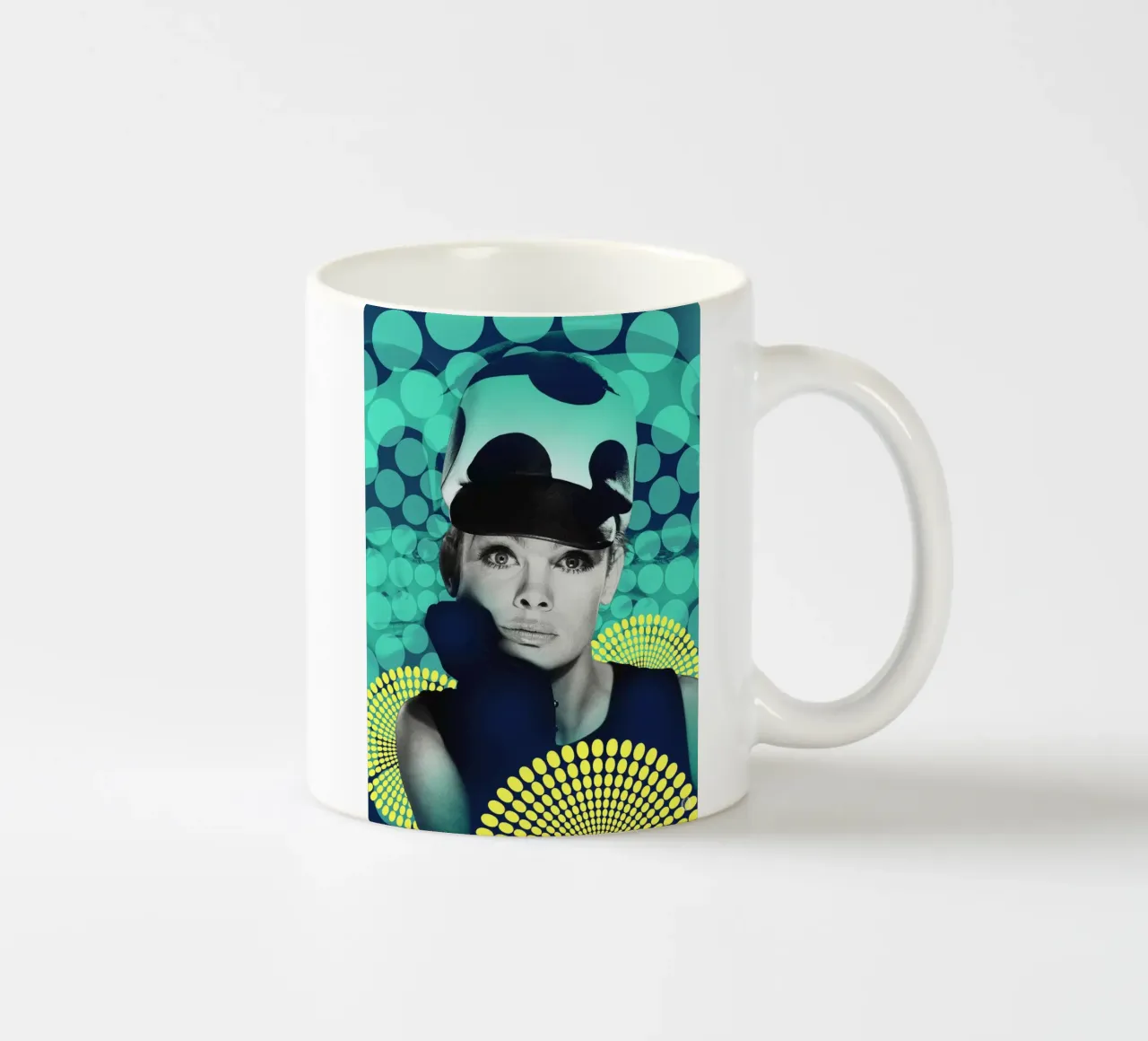 Supermodel Jean Shrimpton 2 tazza in ceramica da DesmondBates