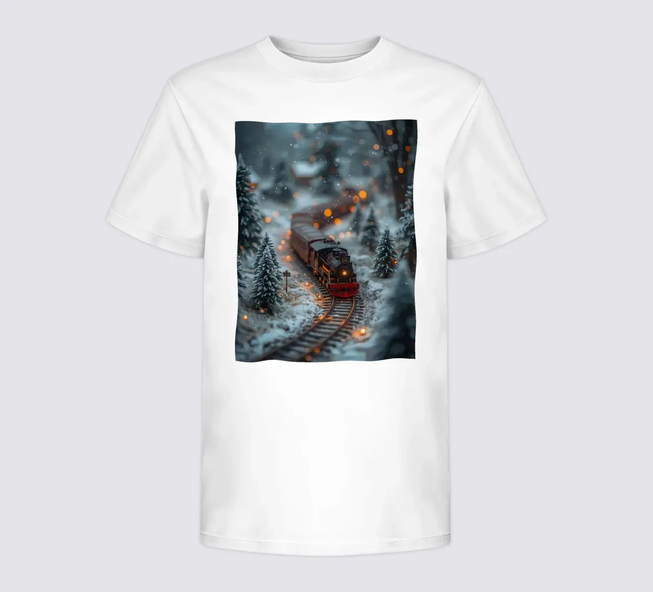 Modello di treno a vapore nella foresta invernale con luci bokeh t-shirt bambini da DesignDoodle