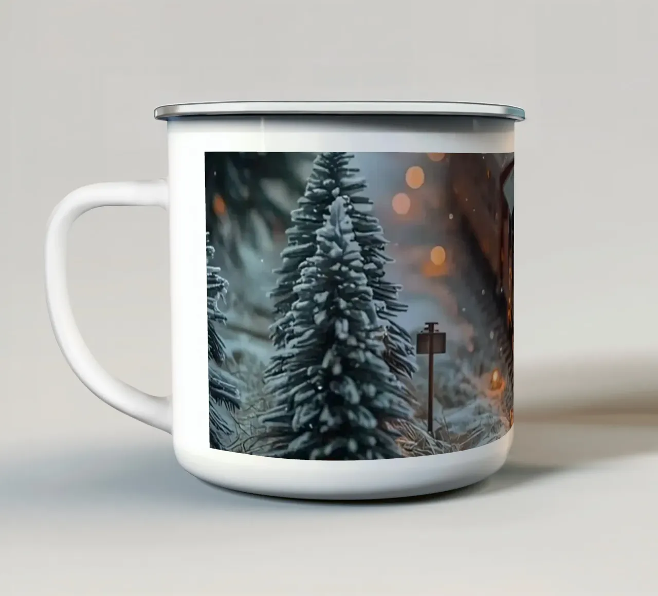 Modello di treno a vapore nella foresta invernale con luci bokeh tazza in smalto da DesignDoodle