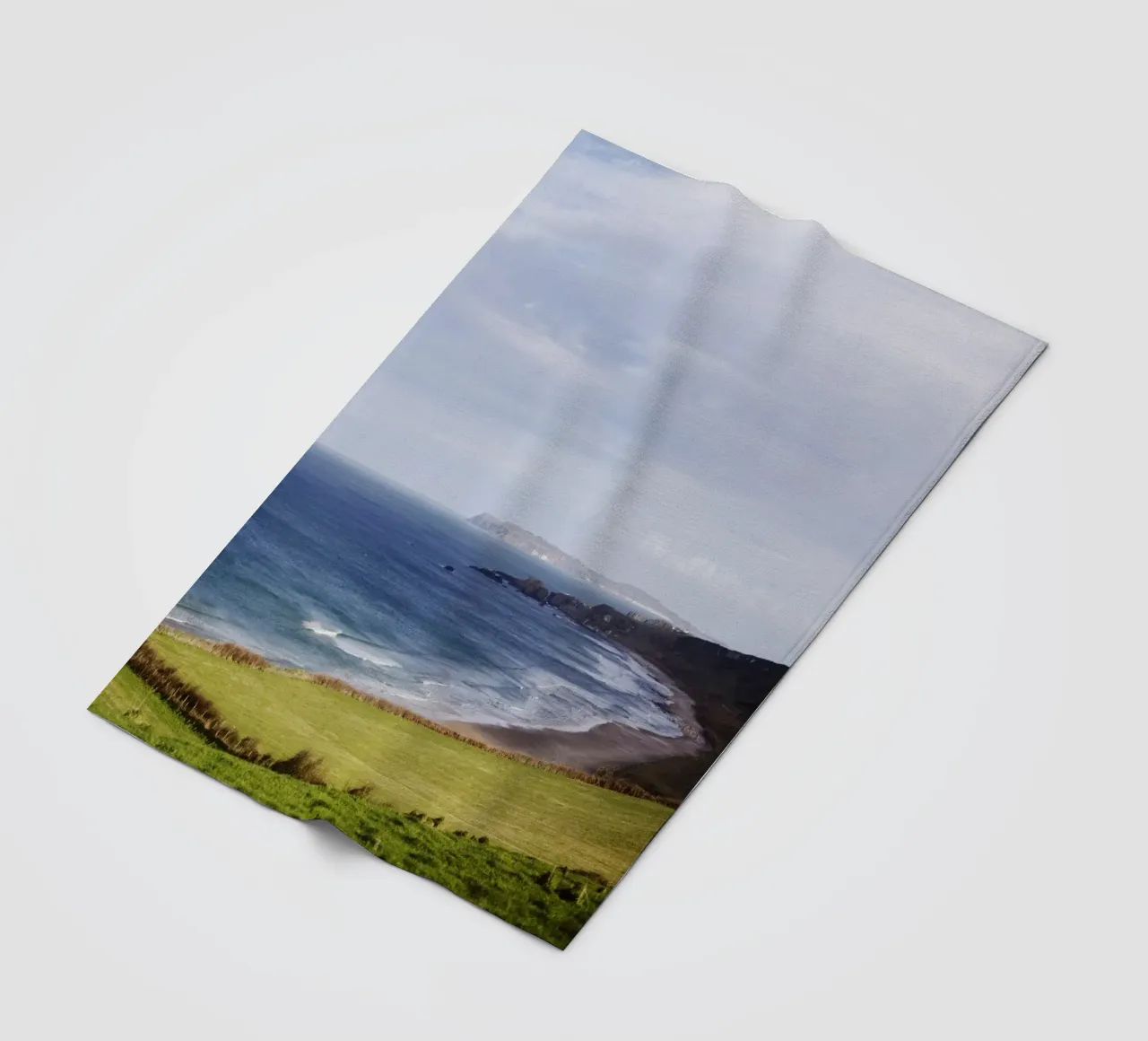 Spiaggia in Irlanda del Nord coperta in pile da Simon Koy