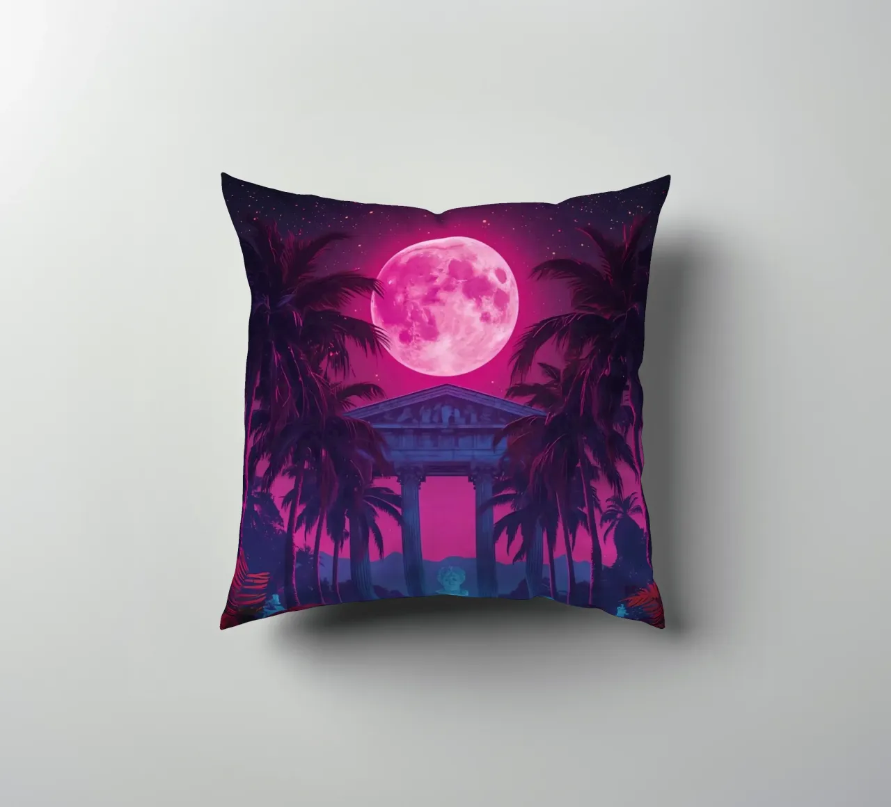 Scena notturna con tempio classico e luna rosa cuscino da DesignDoodle