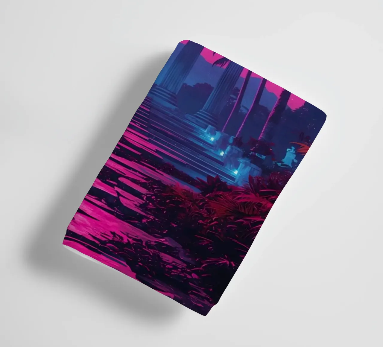 Scena notturna con tempio classico e luna rosa asciugamano da bagno da DesignDoodle