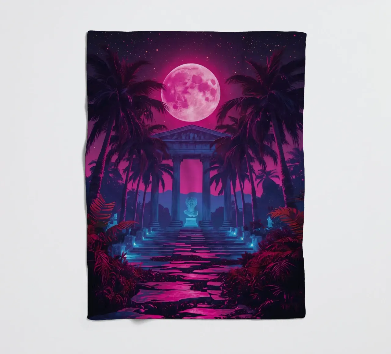 Nachtscène met klassieke tempel en roze maan fleecedeken van DesignDoodle