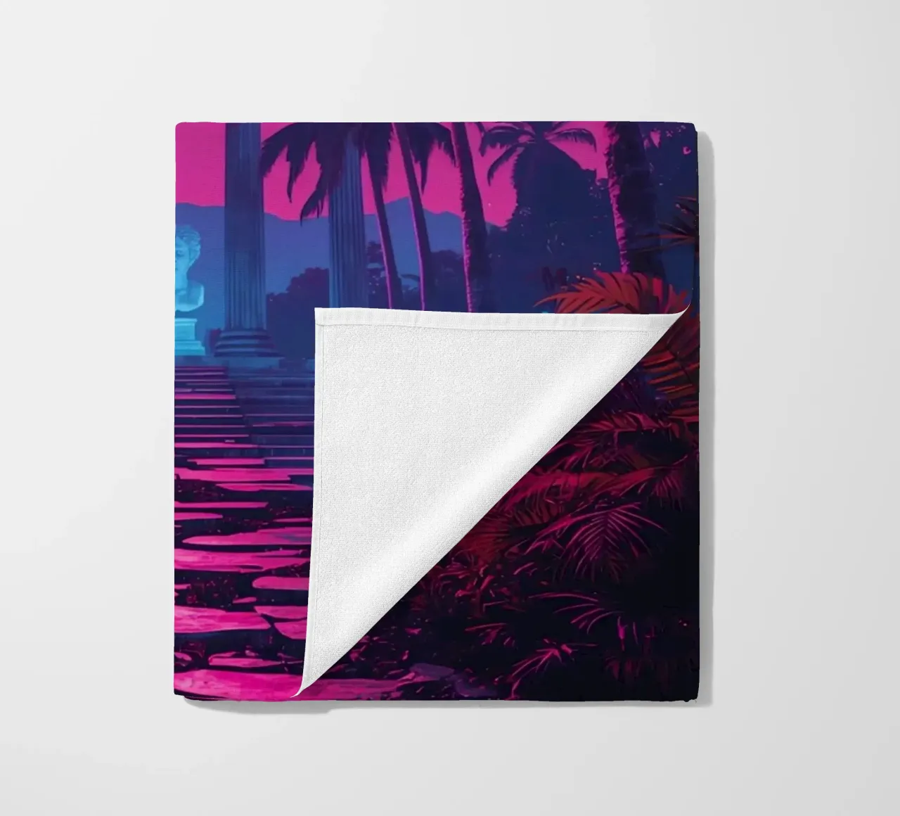 Scena notturna con tempio classico e luna rosa telo mare da DesignDoodle
