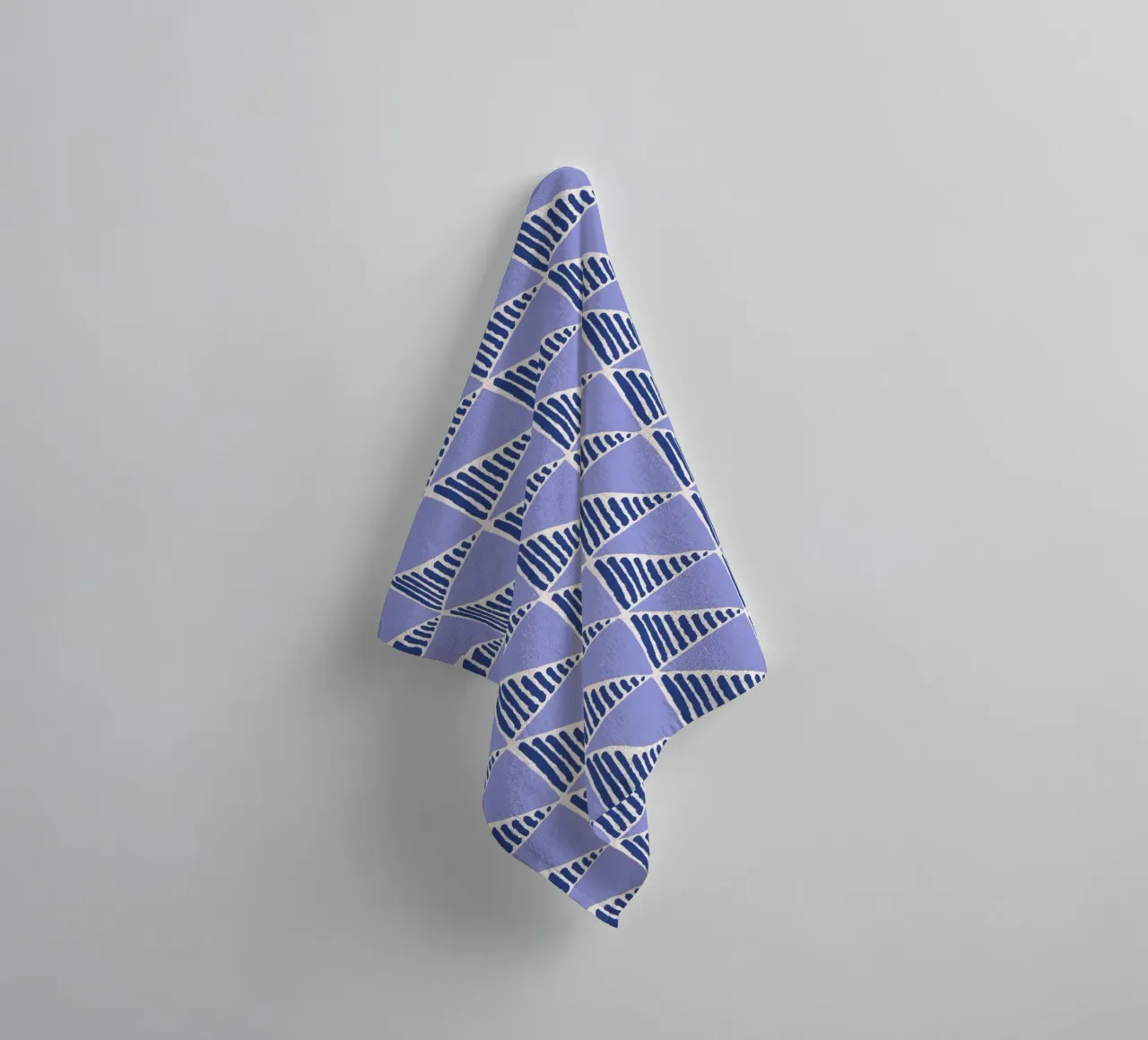 Àlex Roda - Trirayures asciugamano da bagno da The Artcircle