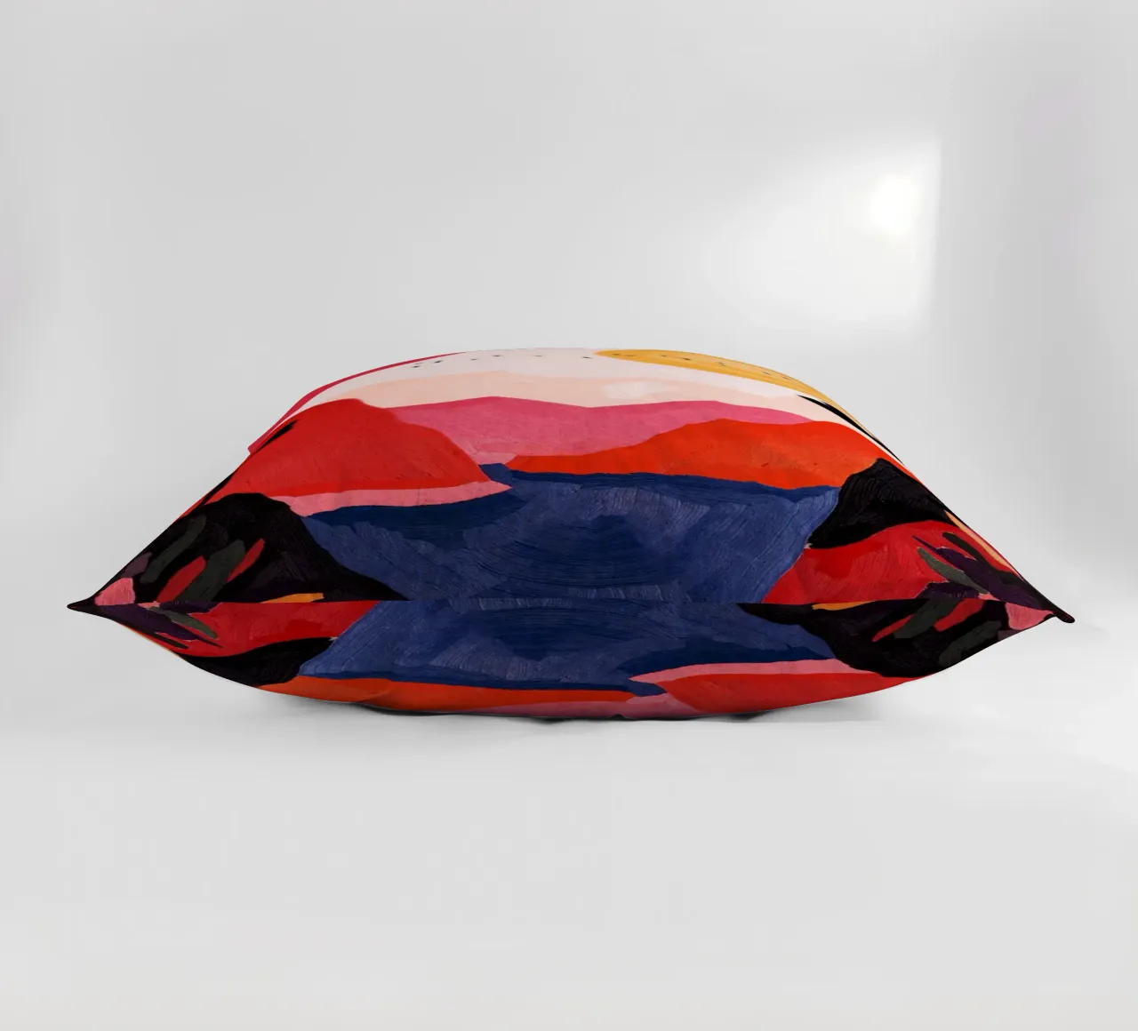 Two Suns And Birds cuscino da Lana Rodriguez