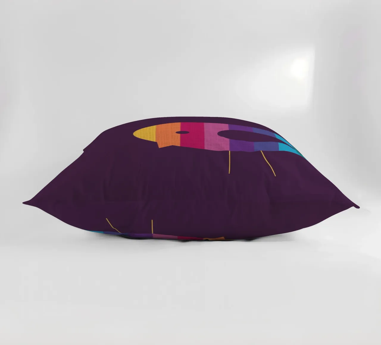 Uccello arcobaleno cuscino da Kim Hubball Studio