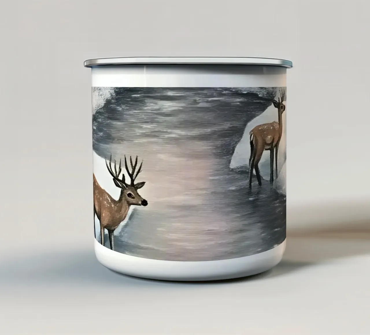 Stampa d'arte sulla foresta dei cervi d'inverno tazza in smalto da Studio Vibe